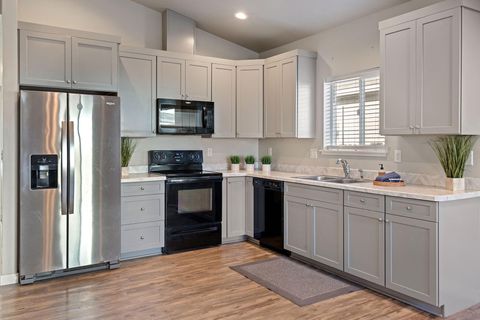 Tiny photo for 51215 Riley Lane, La Pine, OR 97739 (MLS # 220215046)