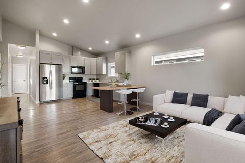 Tiny photo for 51215 Riley Lane, La Pine, OR 97739 (MLS # 220215046)