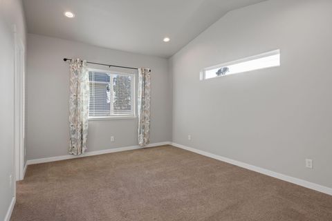 Tiny photo for 51215 Riley Lane, La Pine, OR 97739 (MLS # 220215046)