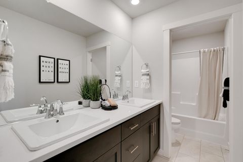 Tiny photo for 63210 NE Carly Lane #LOT 75, Bend, OR 97701 (MLS # 220215182)