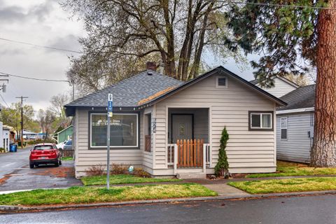 Tiny photo for 624 NW Hill Street, Bend, OR 97703 (MLS # 220219888)