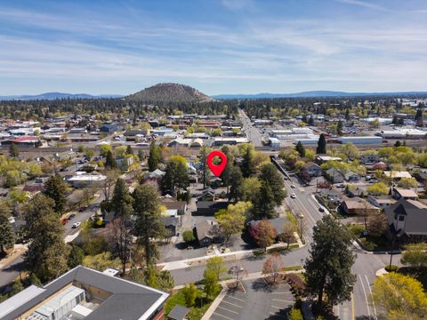 Tiny photo for 624 NW Hill Street, Bend, OR 97703 (MLS # 220219888)