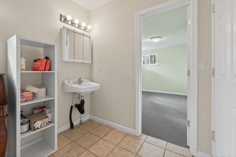 Tiny photo for 624 NW Hill Street, Bend, OR 97703 (MLS # 220219888)
