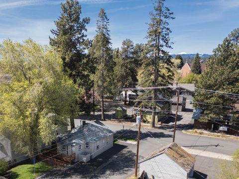 Tiny photo for 624 NW Hill Street, Bend, OR 97703 (MLS # 220219888)