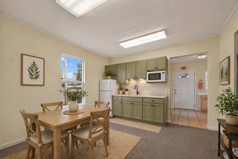 Tiny photo for 624 NW Hill Street, Bend, OR 97703 (MLS # 220219888)