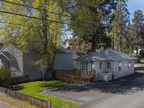 Tiny photo for 624 NW Hill Street, Bend, OR 97703 (MLS # 220219888)