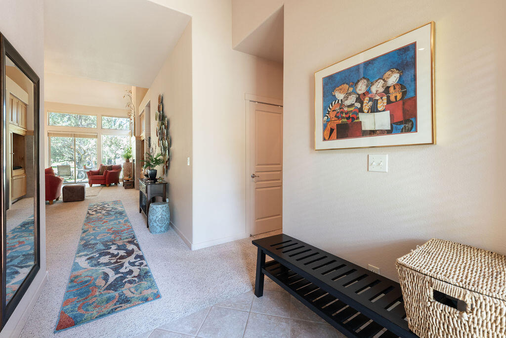 1274 Highland View Loop