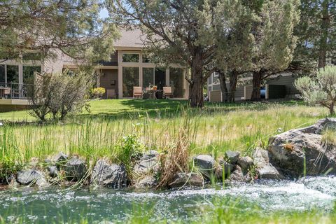 Tiny photo for 1274 Highland View Loop, Redmond, OR 97756 (MLS # 220219532)