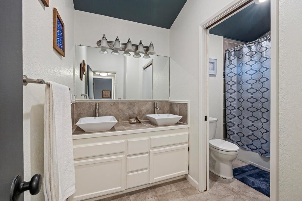 Lynnewood - Residential