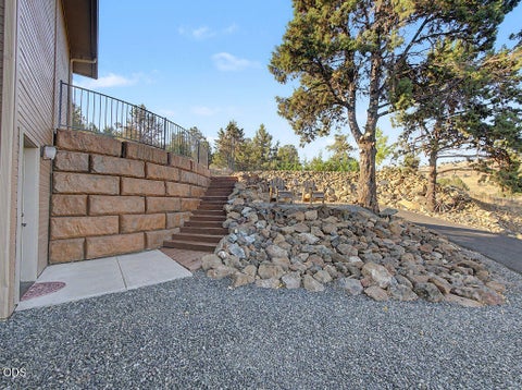Tiny photo for 2706 Vale Road, Klamath Falls, OR 97603 (MLS # 220226894)