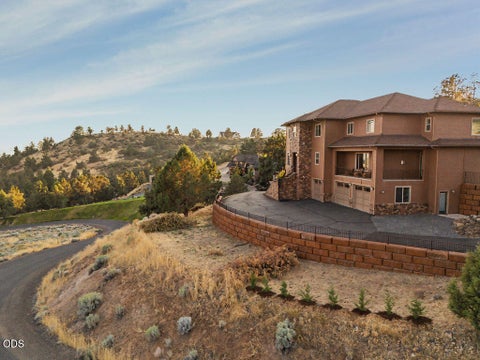 Tiny photo for 2706 Vale Road, Klamath Falls, OR 97603 (MLS # 220226894)