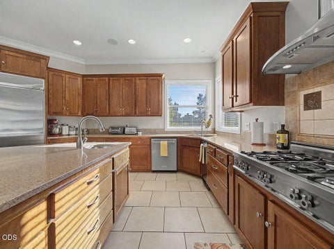 Tiny photo for 2706 Vale Road, Klamath Falls, OR 97603 (MLS # 220226894)