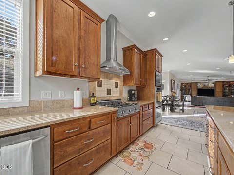 Tiny photo for 2706 Vale Road, Klamath Falls, OR 97603 (MLS # 220226894)