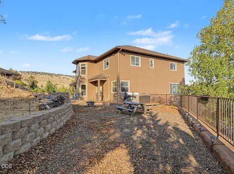 Tiny photo for 2706 Vale Road, Klamath Falls, OR 97603 (MLS # 220226894)