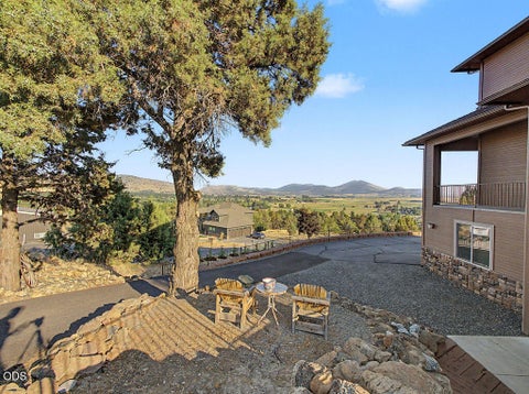 Tiny photo for 2706 Vale Road, Klamath Falls, OR 97603 (MLS # 220226894)