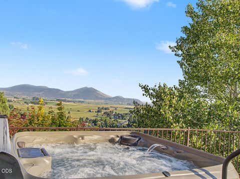 Tiny photo for 2706 Vale Road, Klamath Falls, OR 97603 (MLS # 220226894)