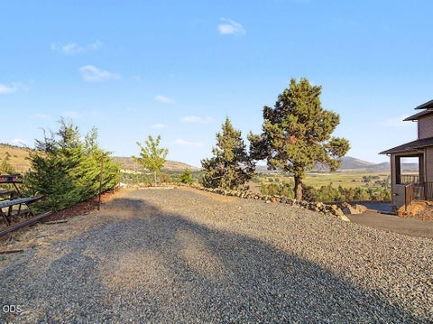 Tiny photo for 2706 Vale Road, Klamath Falls, OR 97603 (MLS # 220226894)