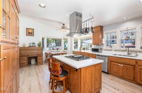 Tiny photo for 2200 Mayfield Drive, Grants Pass, OR 97527 (MLS # 220226970)