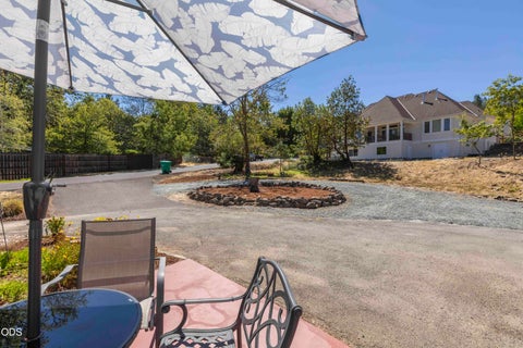 Tiny photo for 2200 Mayfield Drive, Grants Pass, OR 97527 (MLS # 220226970)