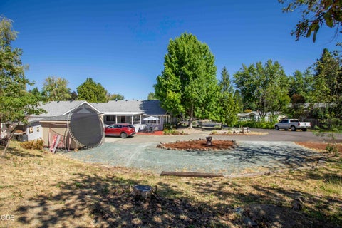Tiny photo for 2200 Mayfield Drive, Grants Pass, OR 97527 (MLS # 220226970)
