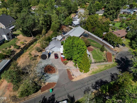 Tiny photo for 2200 Mayfield Drive, Grants Pass, OR 97527 (MLS # 220226970)