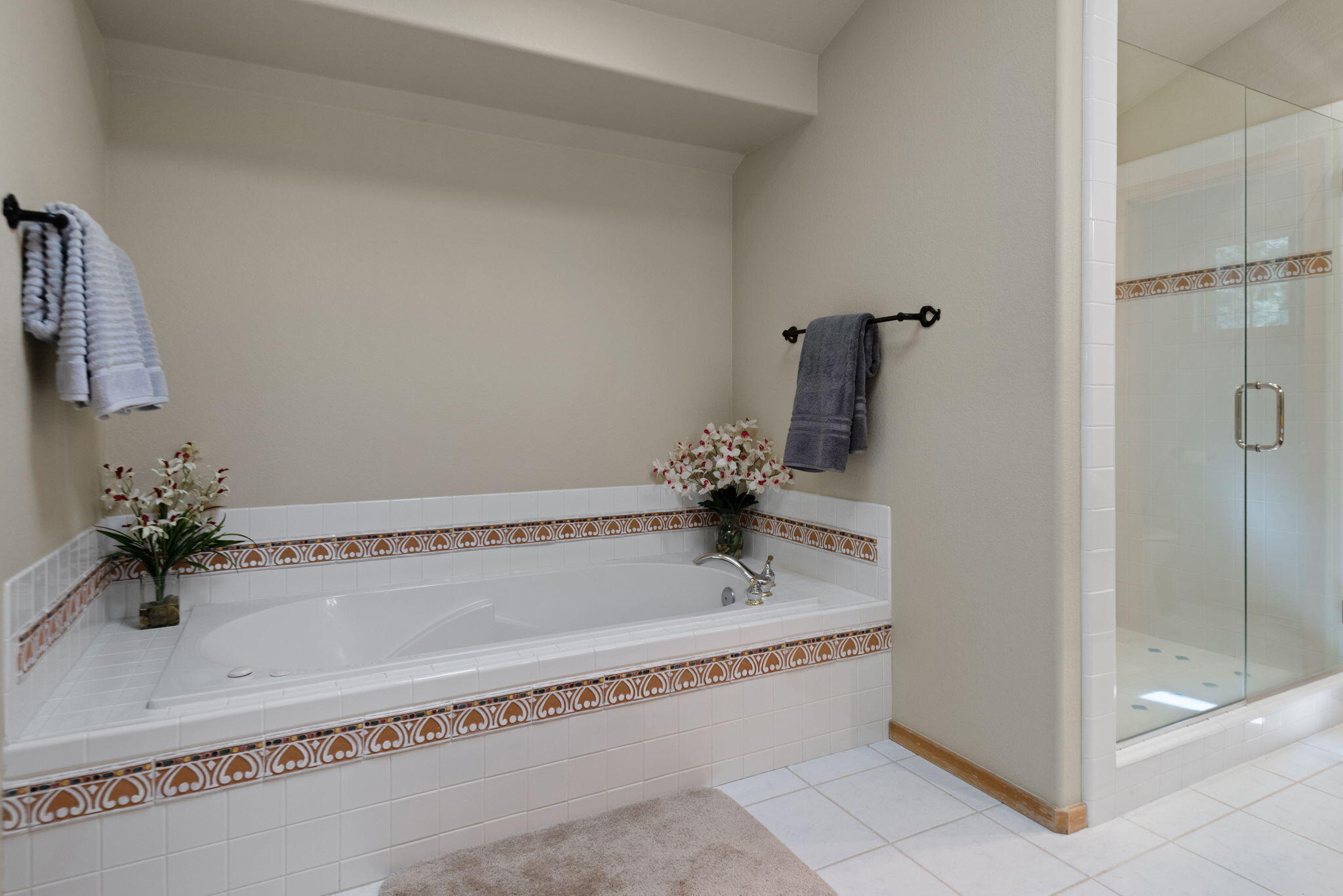 Fairway Point Villag - Residential