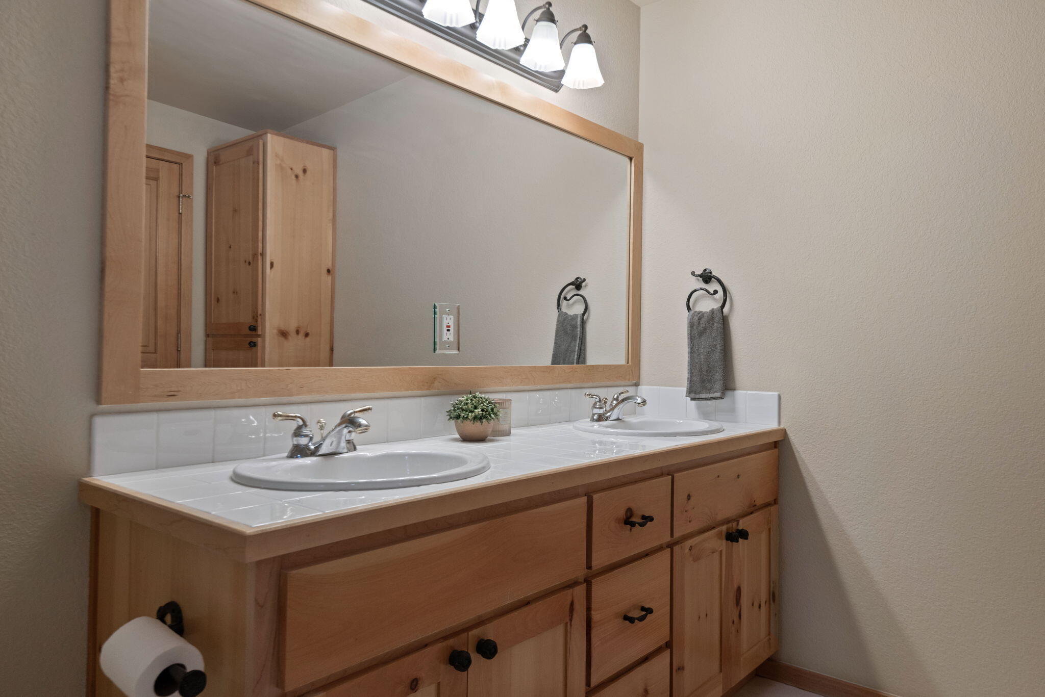 Fairway Point Villag - Residential