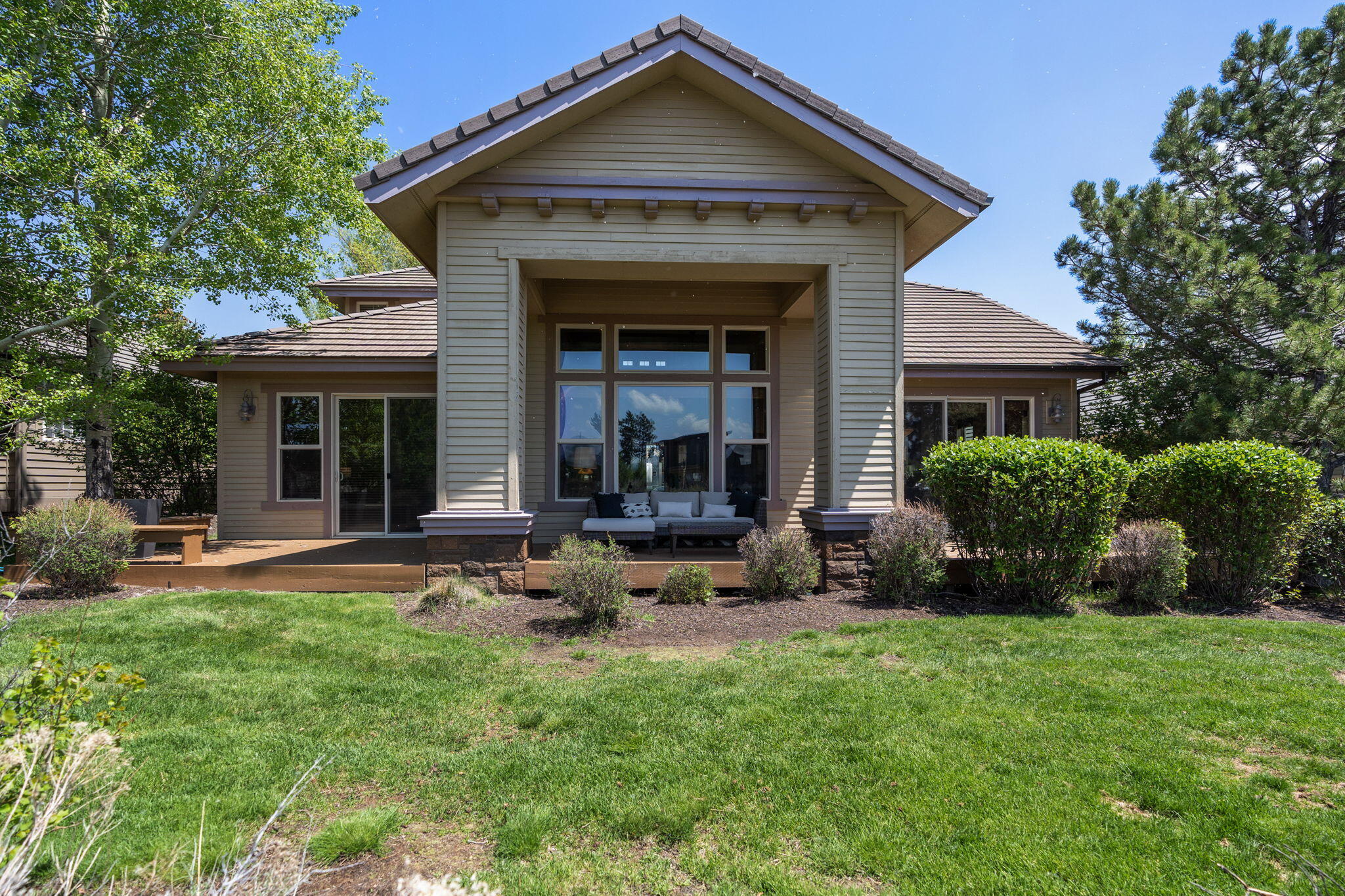 Broken Top - Residential