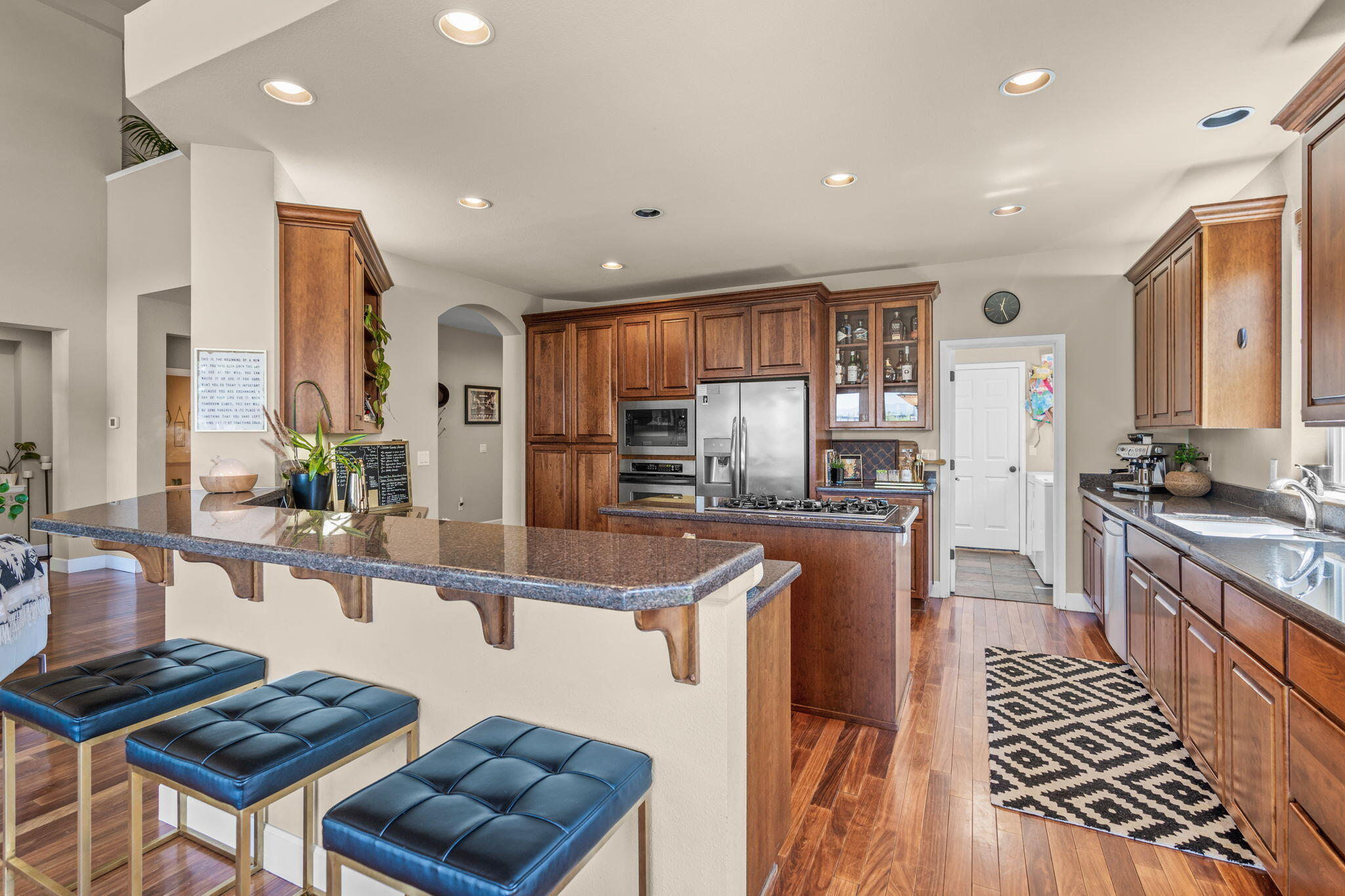 Broken Top - Residential