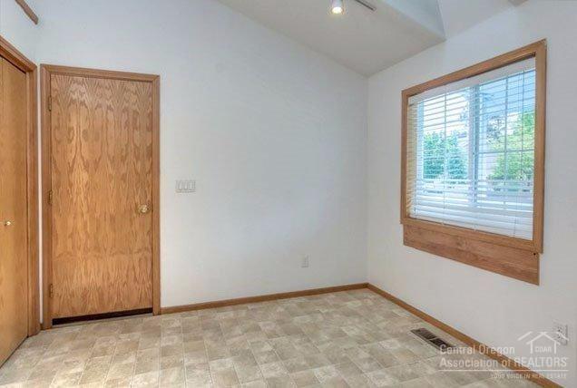 Deer Pointe Village - Residential