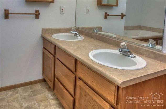 Deer Pointe Village - Residential