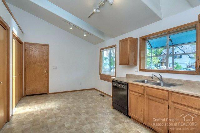 Deer Pointe Village - Residential