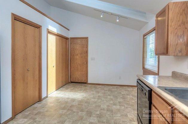 Deer Pointe Village - Residential