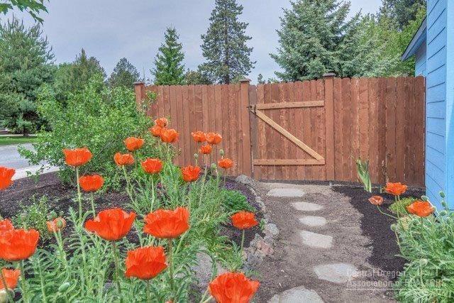 Deer Pointe Village - Residential