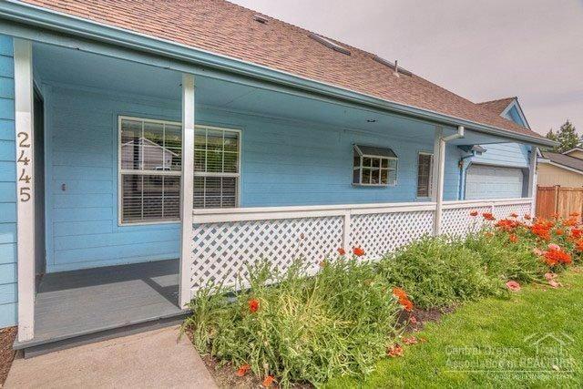 Deer Pointe Village - Residential