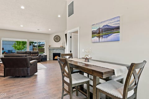 Tiny photo for 4809 SW Yew Place, Redmond, OR 97756 (MLS # 220227037)