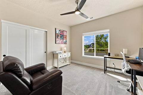 Tiny photo for 4809 SW Yew Place, Redmond, OR 97756 (MLS # 220227037)