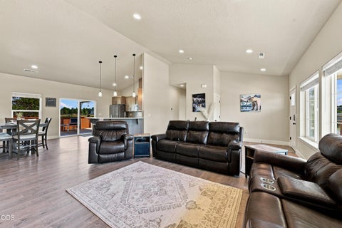 Tiny photo for 4809 SW Yew Place, Redmond, OR 97756 (MLS # 220227037)