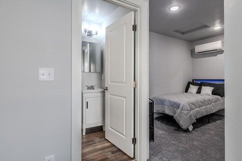 Tiny photo for 7881 Houston Loop, White City, OR 97503 (MLS # 220220022)