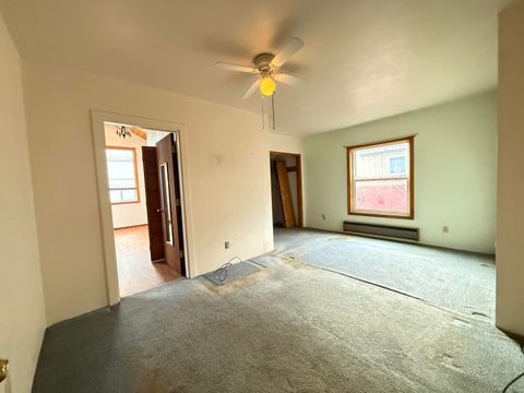 Tiny photo for 2210 Wantland Avenue, Klamath Falls, OR 97601 (MLS # 220212424)