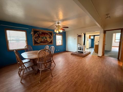 Tiny photo for 2210 Wantland Avenue, Klamath Falls, OR 97601 (MLS # 220212424)