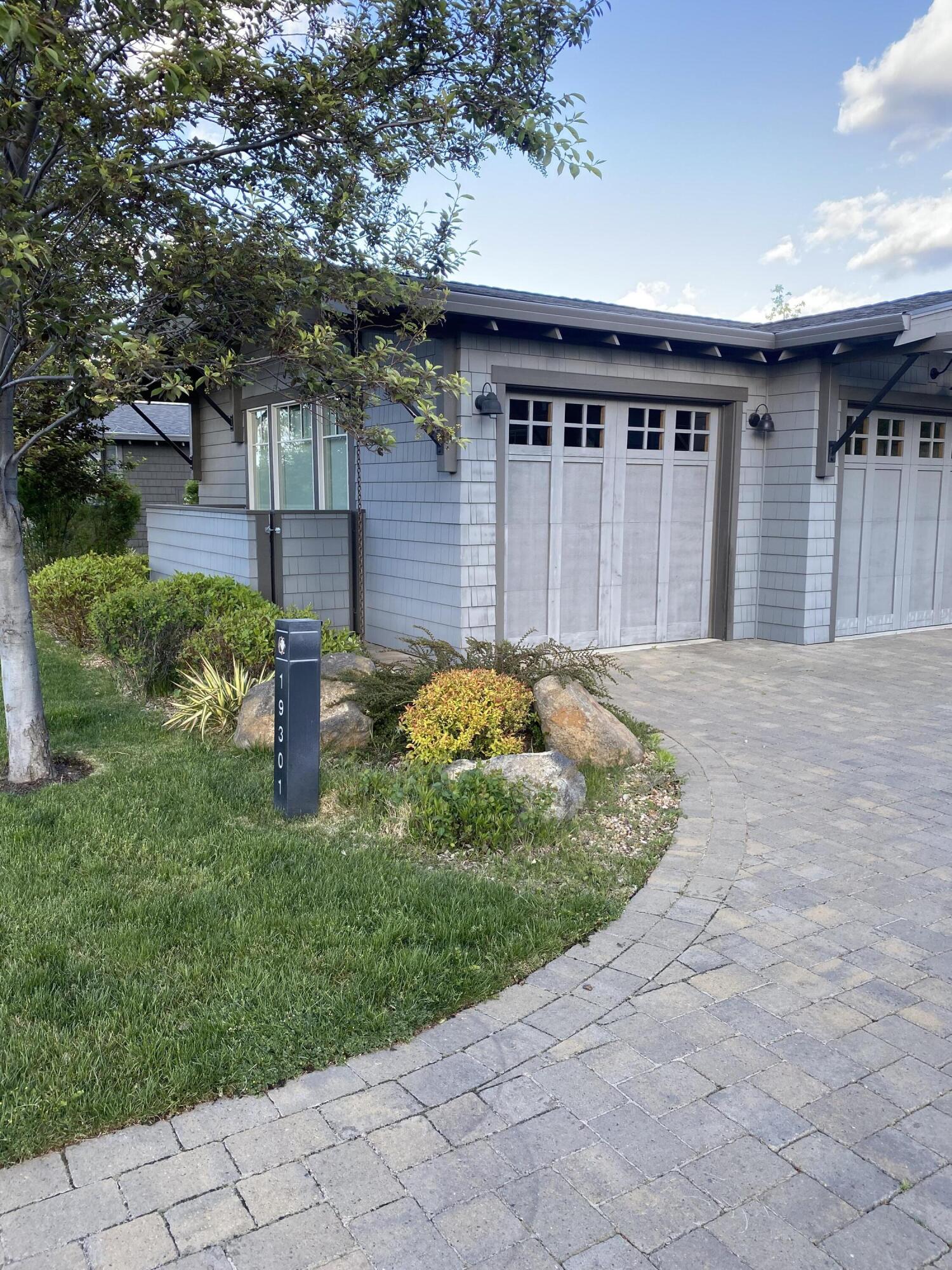 19301 Alianna Loop
