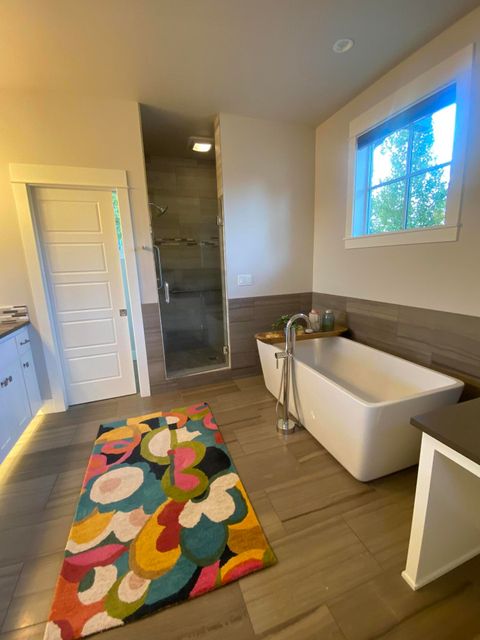 Tiny photo for 19301 Alianna Loop, Bend, OR 97702 (MLS # 220221768)