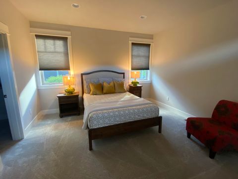 Tiny photo for 19301 Alianna Loop, Bend, OR 97702 (MLS # 220221768)