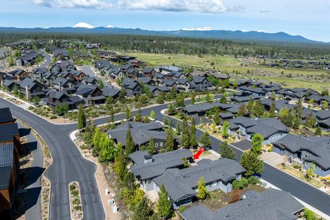 Tiny photo for 19301 Alianna Loop, Bend, OR 97702 (MLS # 220221768)