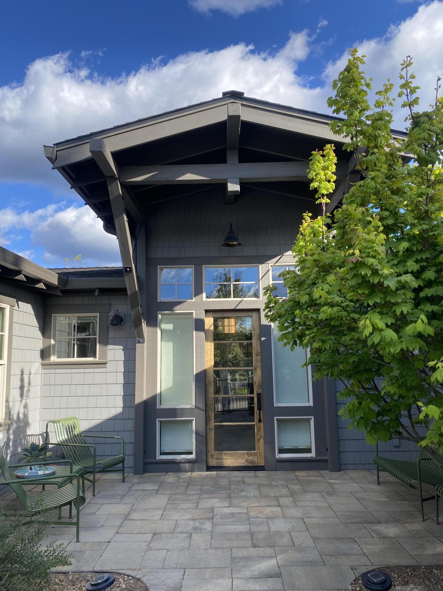 19301 Alianna Loop