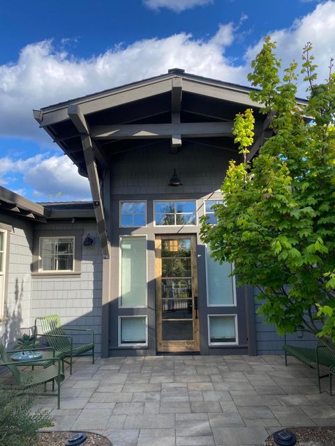 Tiny photo for 19301 Alianna Loop, Bend, OR 97702 (MLS # 220221768)