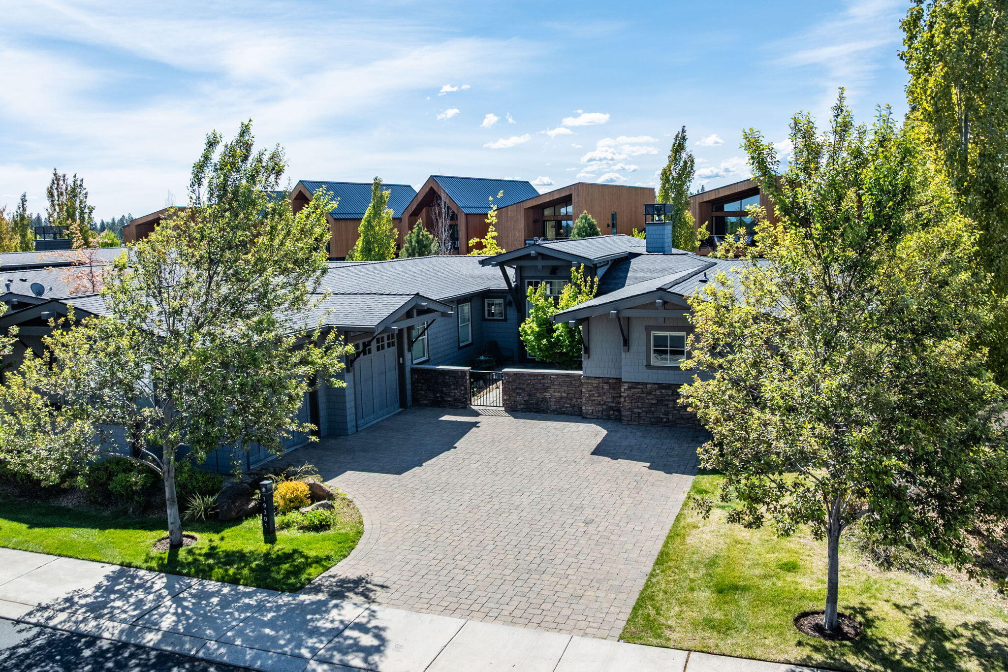 19301 Alianna Loop