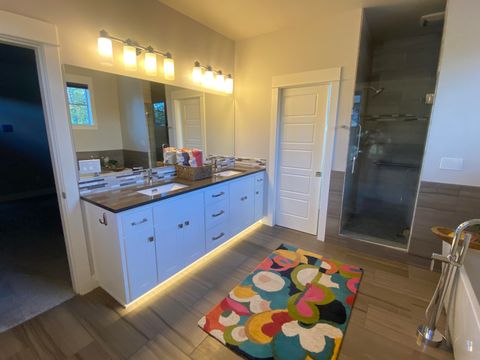 Tiny photo for 19301 Alianna Loop, Bend, OR 97702 (MLS # 220221768)