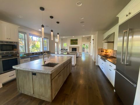 Tiny photo for 19301 Alianna Loop, Bend, OR 97702 (MLS # 220221768)